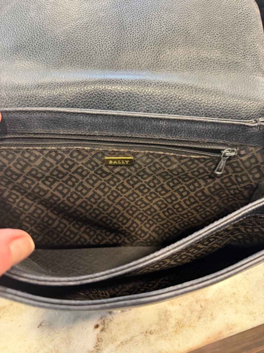 Vintage Bally navy leather bag - Picture 4 of 11